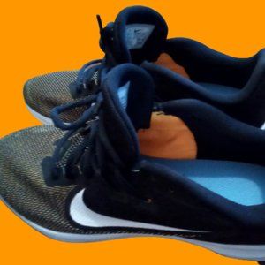 NIKE DOWNSHIFTER 9 TigerOrange/B&W MENS Running Shoe SZ 12.5 AQ7481 PREOWNED